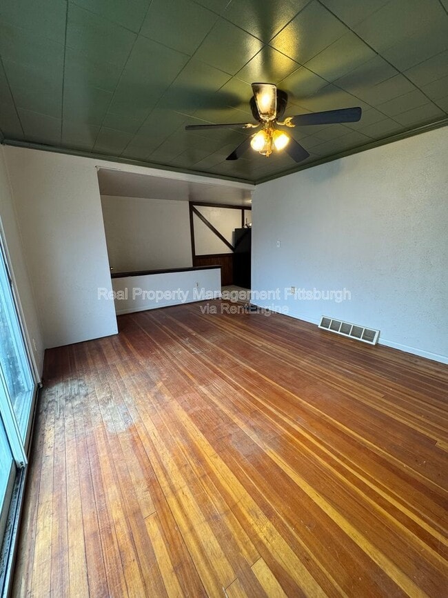 Building Photo - 2837 Capitol St