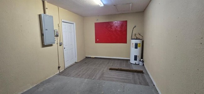 Building Photo - 5496 NW 57th Ave