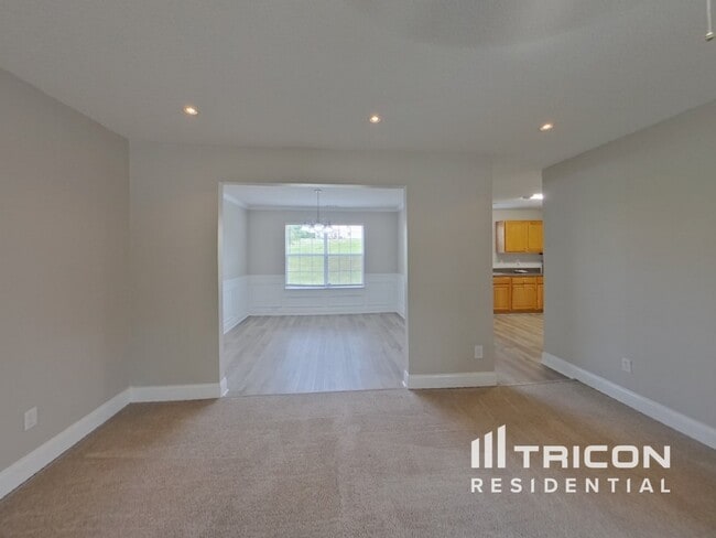 Building Photo - 6684 Overlook Ridge