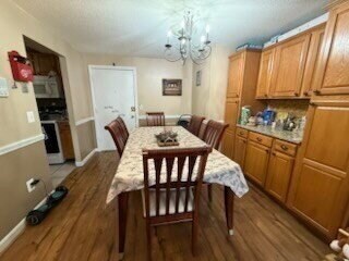 Building Photo - Comfort, Convenience & Style — Updated 2-Bed Condo with Pool