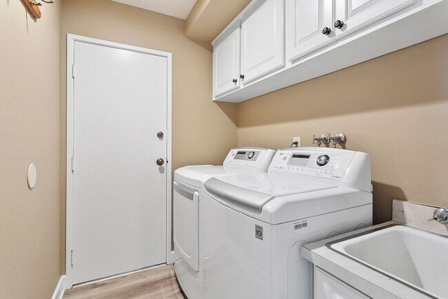 Building Photo - Move-In Special - 50% Off First Month’s Rent! Upgraded Pool Home in Wonderful Mission Viejo Neigh...