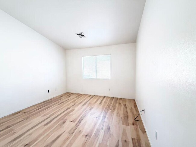 Building Photo - 2732 Echo Springs St