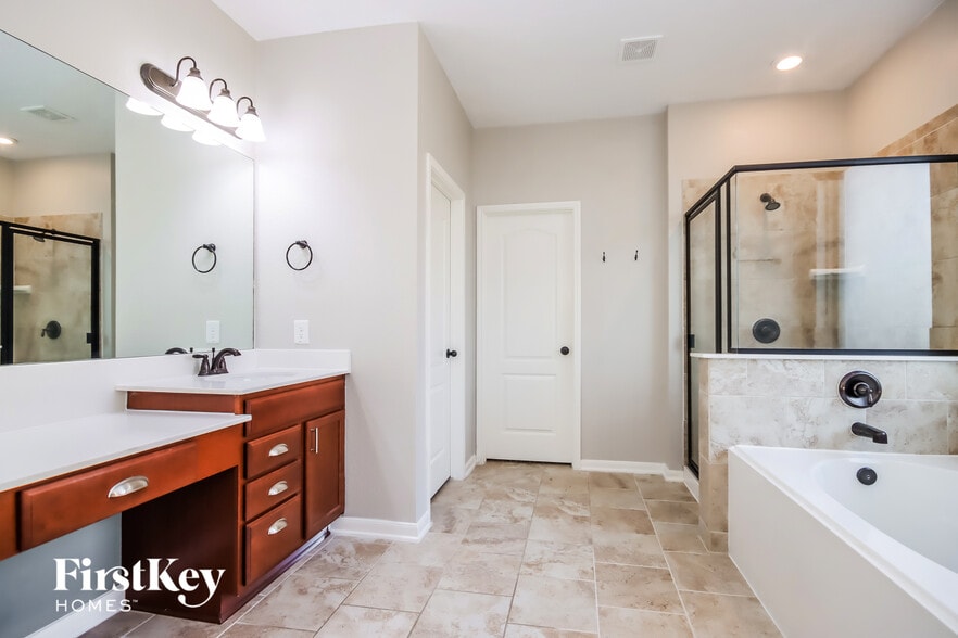 Building Photo - 25515 Kensington Lk Dr