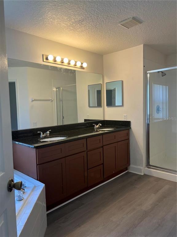 Building Photo - 3257 Falcon Point Dr