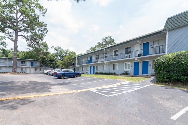 Building Photo - 2765 W Tharpe St