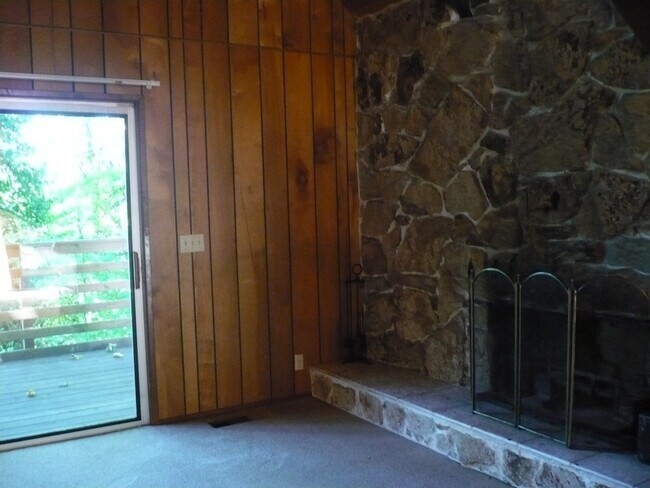 Building Photo - Winter Special-$300 Off First Mo. Rent-One Bedroom Loft A-frame Nestled In The Trees