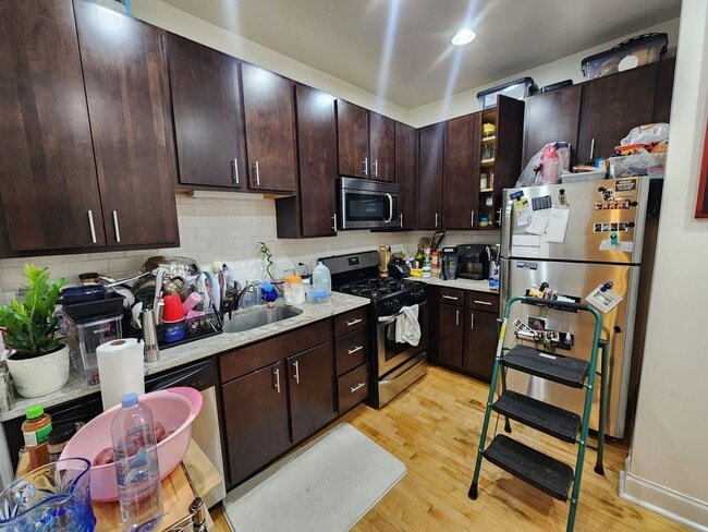 Building Photo - Spacious and Bright 1 Bedroom in Northpark