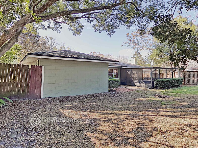 Building Photo - 777 Forest Glen Ct