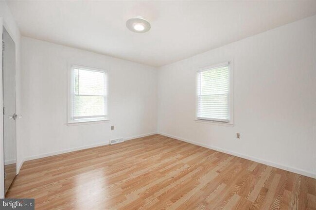 Building Photo - 1226 Fleetwood Rd