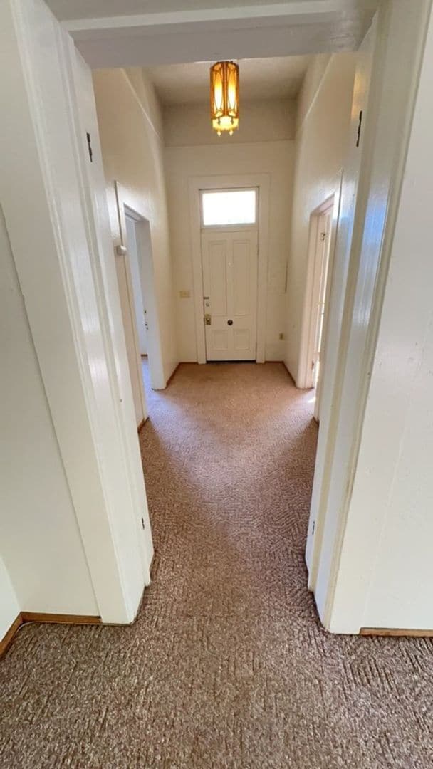 Building Photo - *Reserve NOW for Summer 2026* Great 3 Bedroom house close to campus