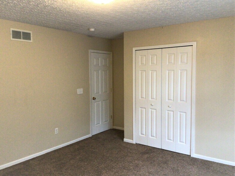 Building Photo - 1543 Windsong Dr