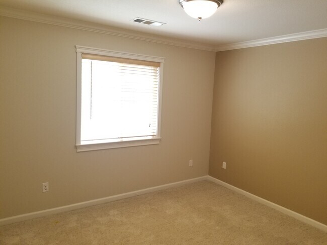 Building Photo - 4057 Saffron Way