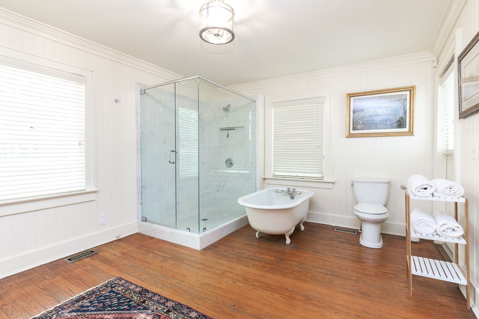 Building Photo - RESIDENTIAL/COMMERCIAL RENTAL - Charming historic home located downtown Opelika! (*Partially Furn...