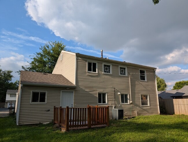 Building Photo - 254 Thornhurst Rd
