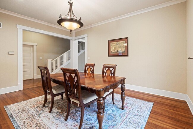 Building Photo - 1211 Lexington St