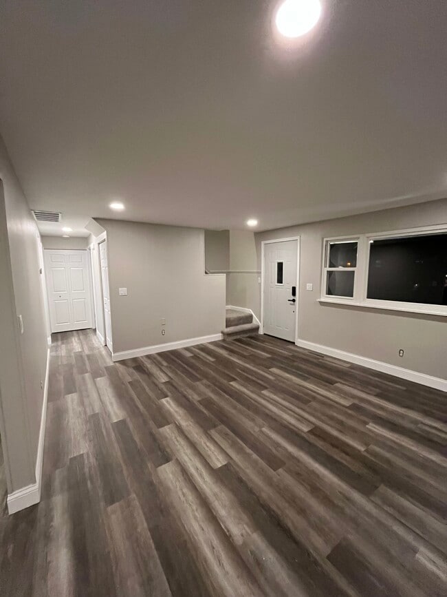 Building Photo - 5645 Botkins Rd