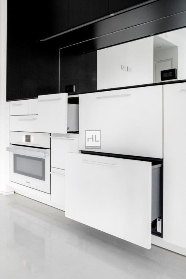 Building Photo - Madison Avenue