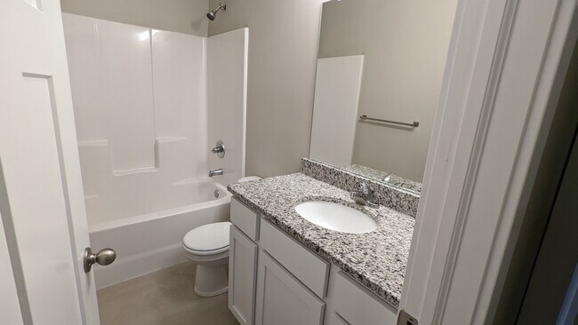 Building Photo - 8070 E 34th Ct S