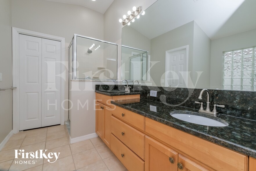 Building Photo - 10107 Arbor Run Dr