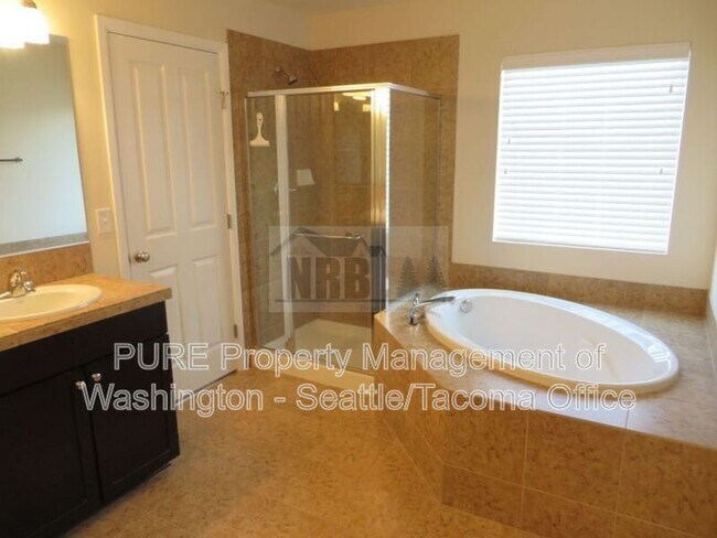 Building Photo - 1917 201st St E