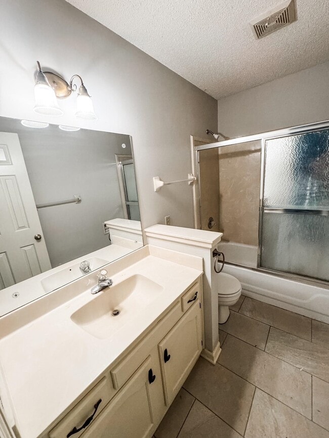 Building Photo - 533 Autumn Meadows Ln