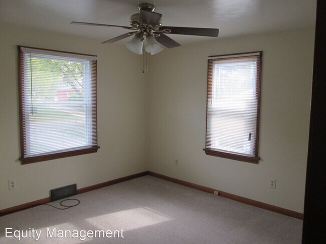 Building Photo - 2 br, 1 bath House - 820 Lincoln