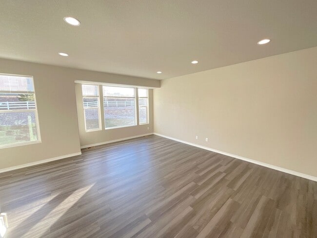 Building Photo - 3 Bedroom Townhome Available Near Tutt Blvd & E Woodmen Rd