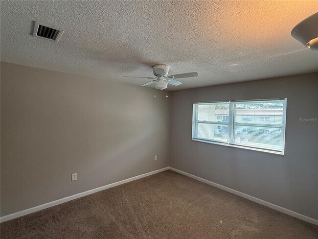 Building Photo - 141 Fernery Rd
