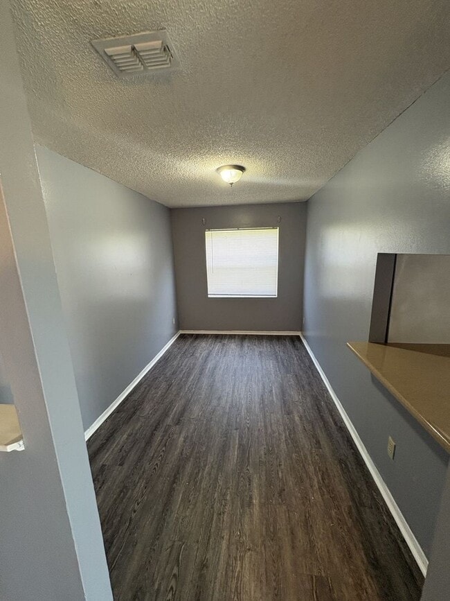 Building Photo - 4261 Pershing Pointe Pl