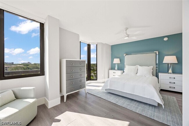 Building Photo - 6075 Pelican Bay Blvd