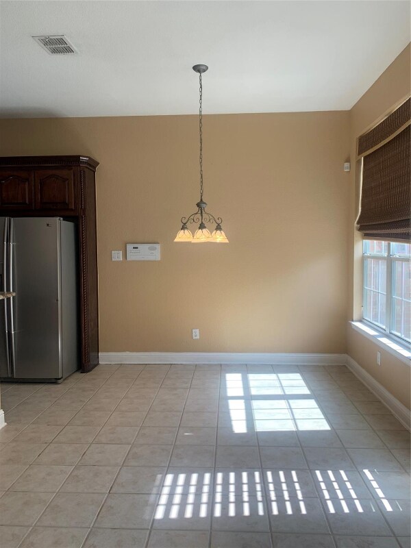 Building Photo - 9101 Forest Hills Dr