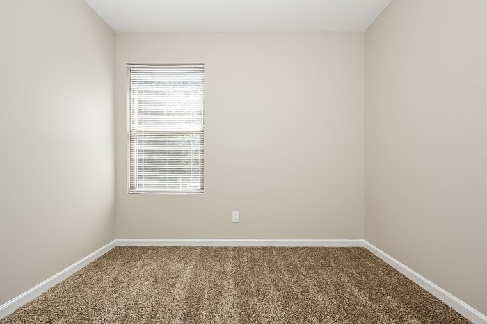 Building Photo - 2435 Marlin Dr