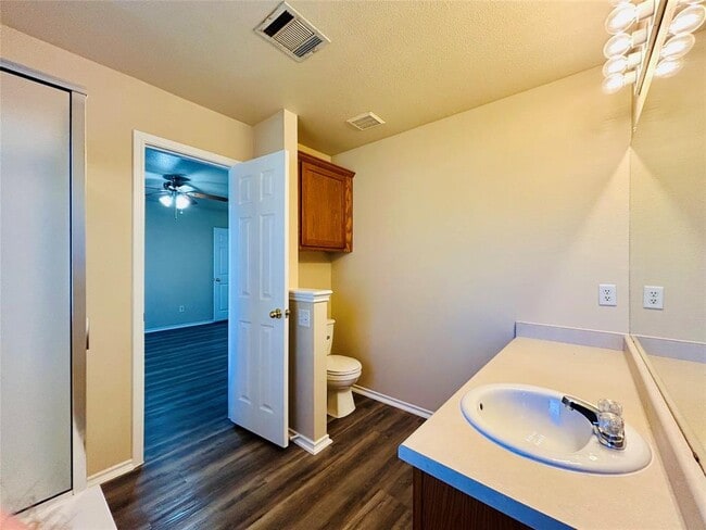 Building Photo - 1212 Sleepytime Trail