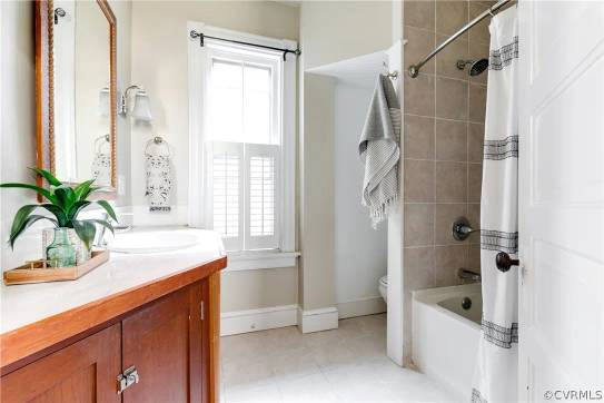 Building Photo - 2411 Kensington Ave