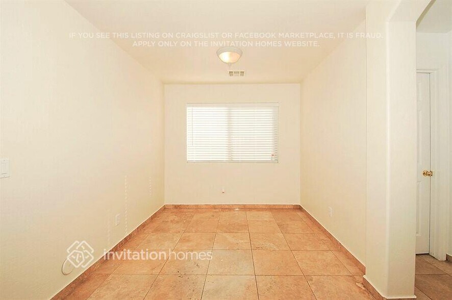 Building Photo - 7111 N 77th Dr