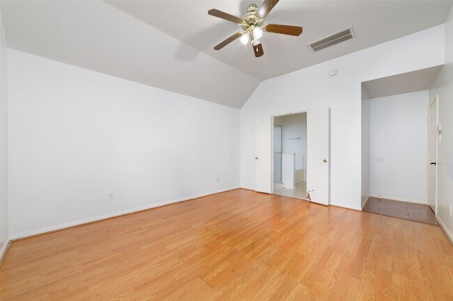 Building Photo - 8207 Aliso Canyon Ln
