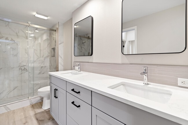 Building Photo - 5146 S Surprise Way