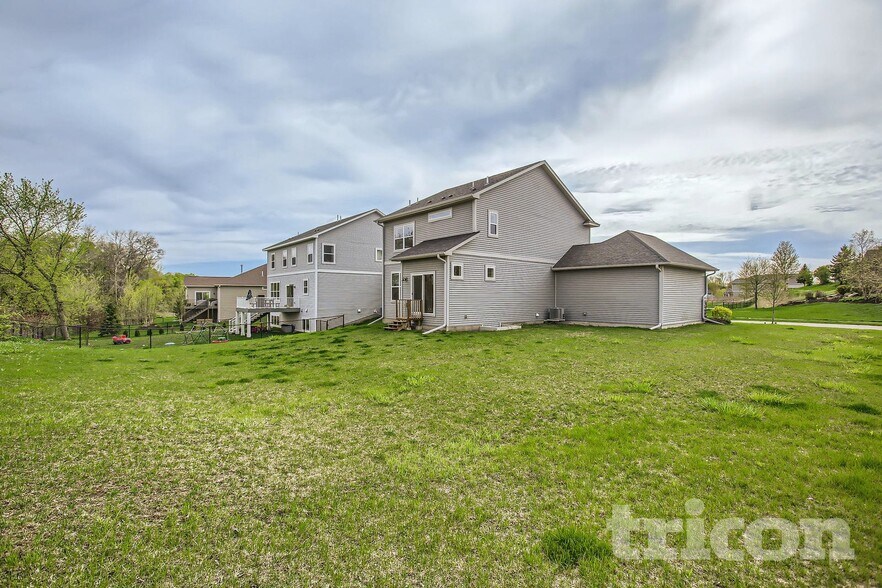 Building Photo - 14264 River Hills Pkwy