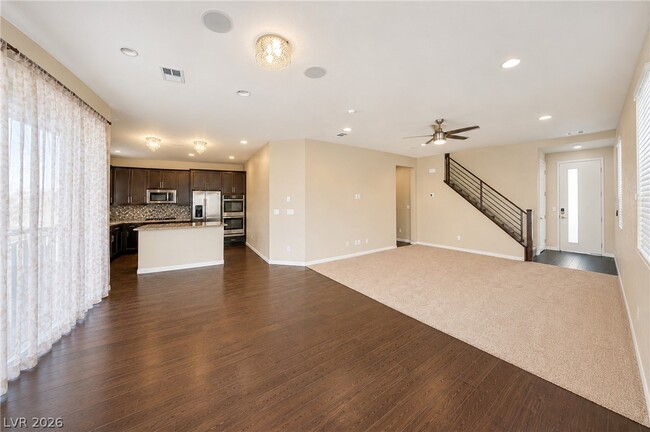 Building Photo - 141 Neverland Ave