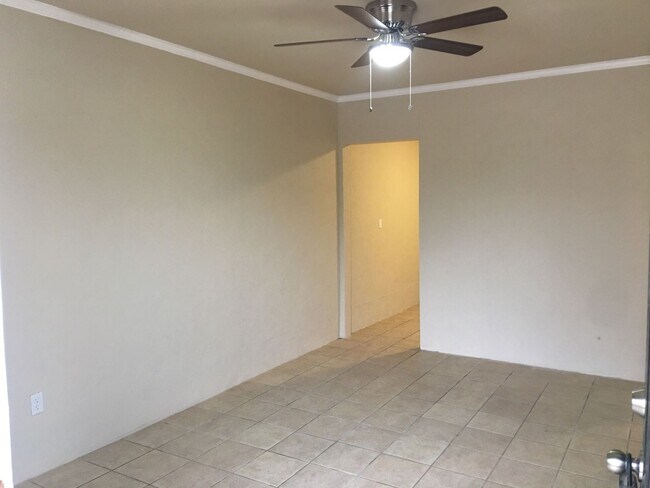 Primary Photo - 4406 36th St