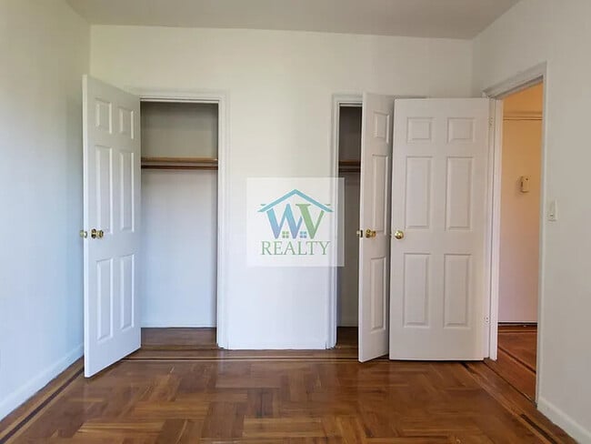 Building Photo - Newly Renovated 1 Bedroom Apartment in Mor...