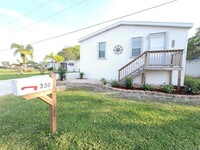 Building Photo - 330 3rd St Dr W