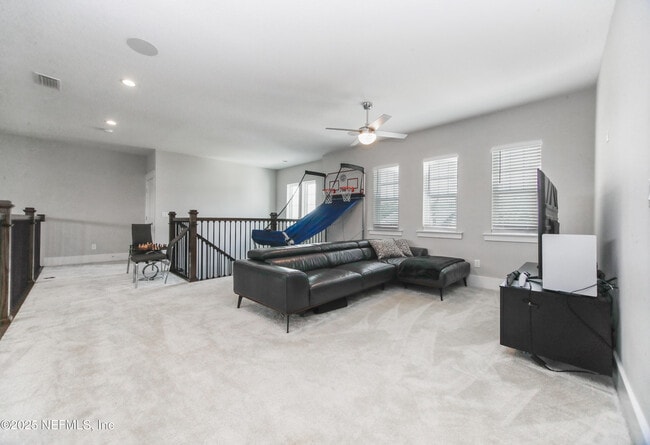 Building Photo - 151 Hillendale Cir