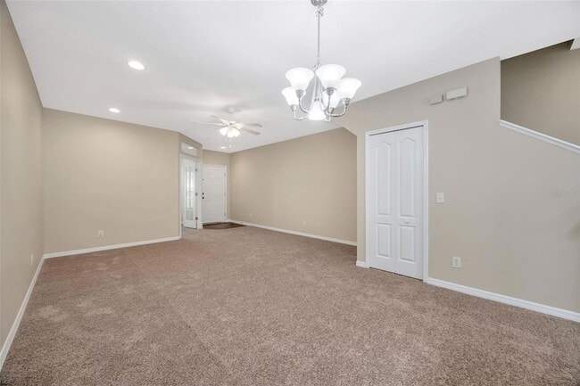 Building Photo - 5809 Fishhawk Ridge Dr