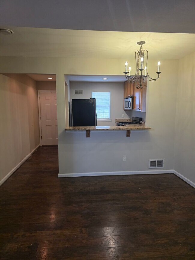 Building Photo - Twin Home in Saddlebrook