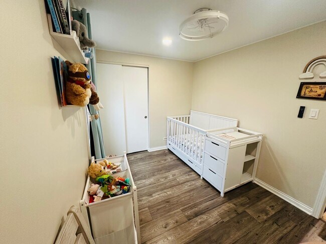 Building Photo - 2062 Danbury Pl