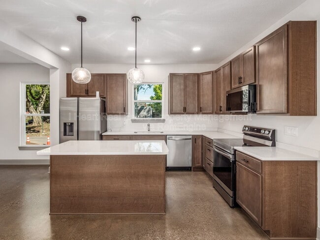 Building Photo - 130 N Guilford Ave