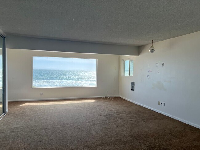 Building Photo - Surfside Colony Gated Community - Tri-Level Beachfront | 4Bd/2.5Ba | Ocean Views