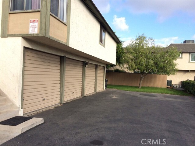 Building Photo - 1124 S Dover Cir