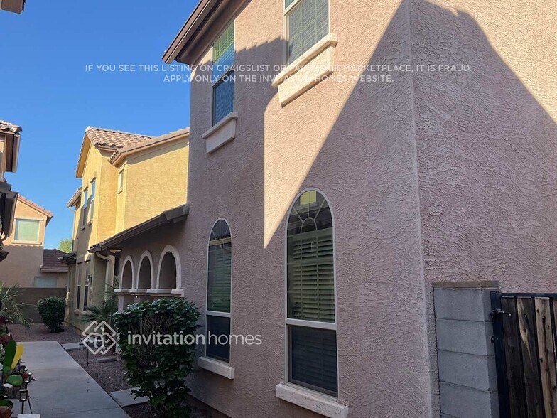 Primary Photo - 1404 S Ponderosa Dr